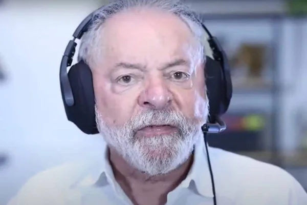 Lula em entrevista à Super Rádio Tupi