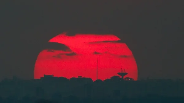 Confira seis motivos para sentir saudades do horário de verão