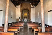 Ao menos 87 escravos, que construíram a igreja porque não podiam ir à missa onde a população branca ia, foram enterrados no local