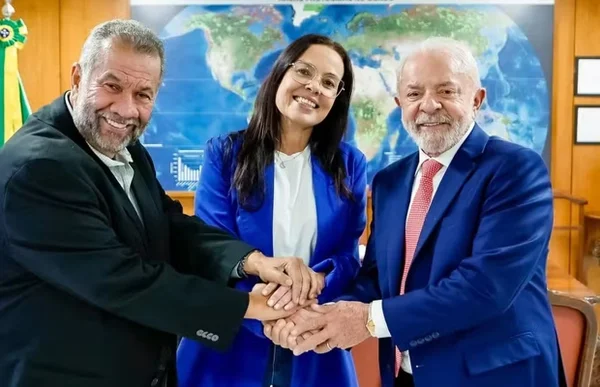 Juliana Brizola, Lula e Carlos Lupi - Metrópoles
