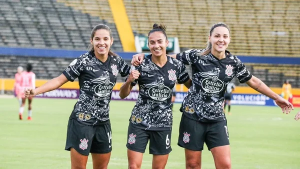 Time feminino do Corinthians estreia com vitória na Libertadores