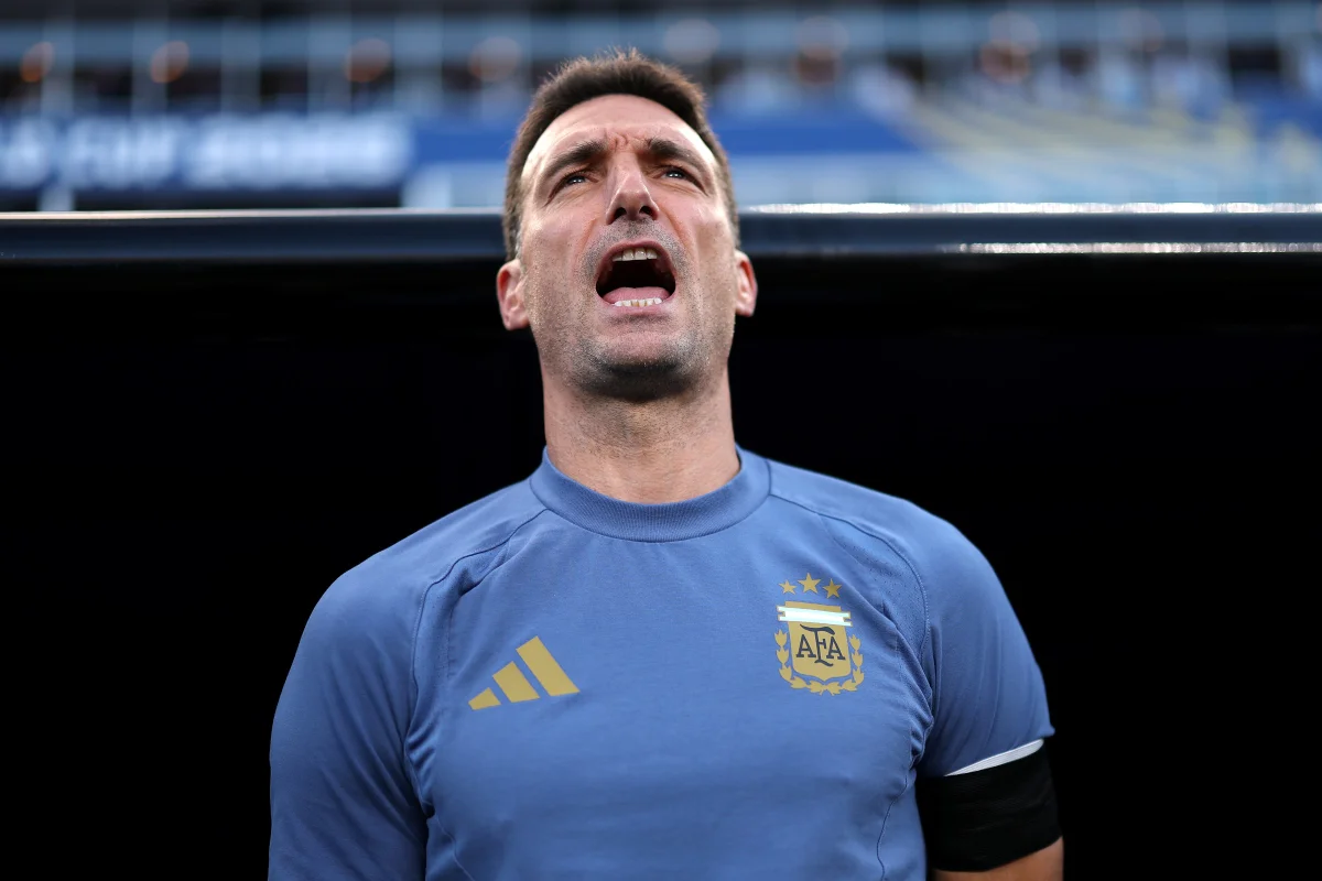 Lionel Scaloni pode igualar história viva no futebol com vitória na final