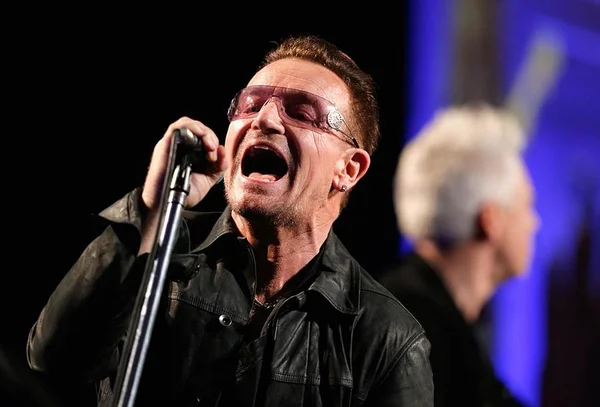 Guitarrista processa U2 por plágio na música “The Fly”