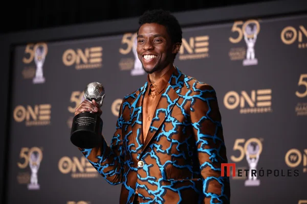 Chadwick Boseman, o Pantera Negra, morre de câncer aos 43 anos