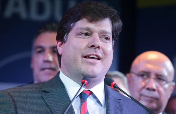 Baleia ri ao ser questionado se há espaço para Bolsonaro no MDB