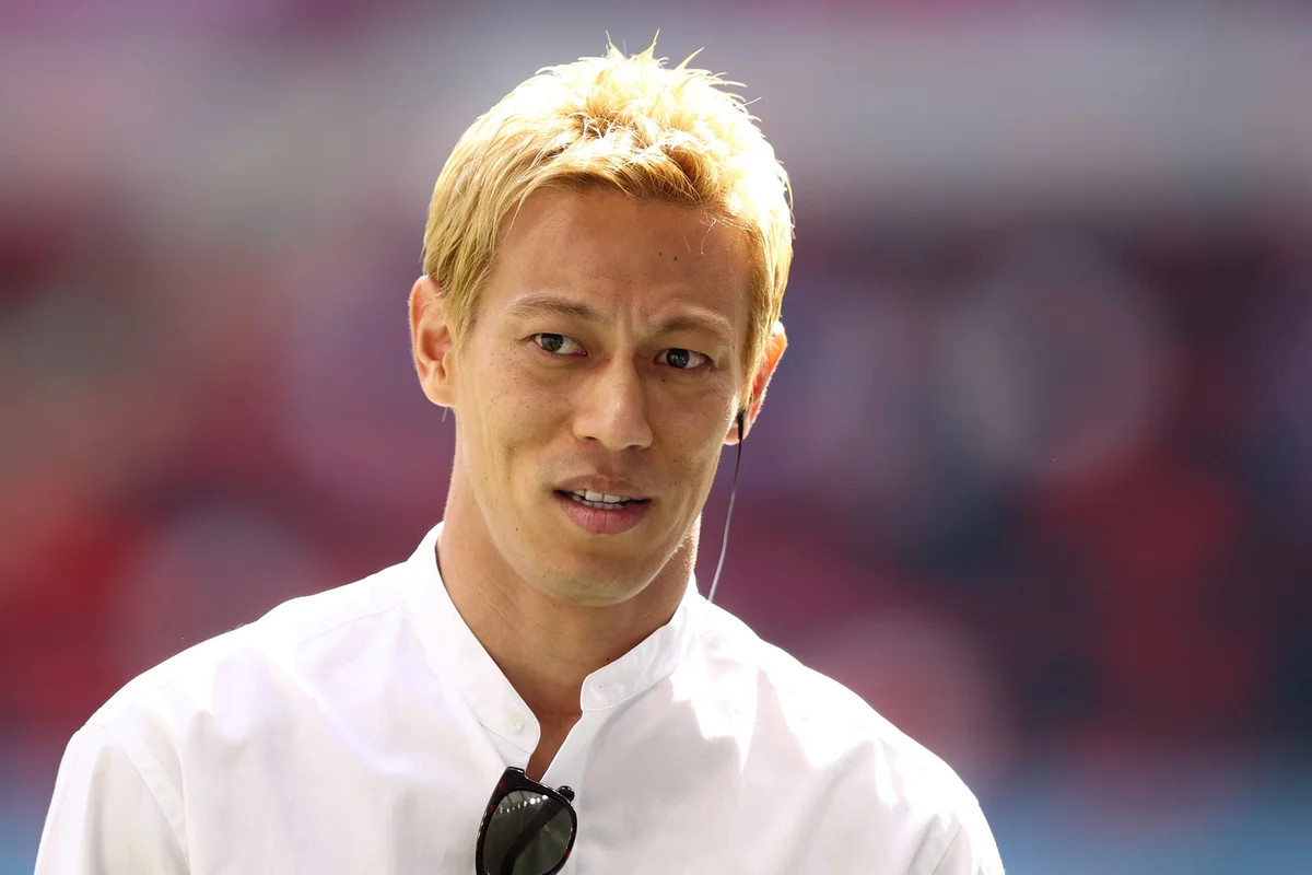 Honda se ofereceu para assumir o cargo de treinador do Japão. Honda se ofereceu para assumir o cargo de treinador do Japão.