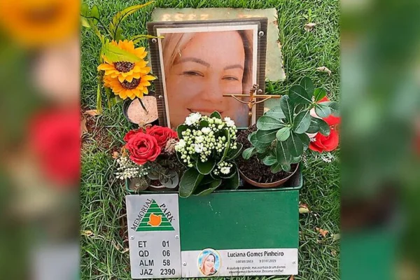 Foto de mulher que morreu após cirurgia, familiares acusam negligência médica