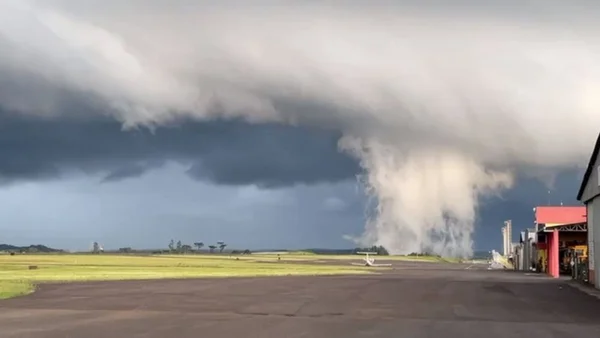 Imagem colorida de formação se tornado registrada em Santa Catarina - Metrópoles