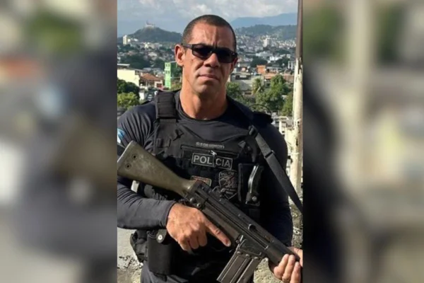 Foto colorida de policial que morreu no confronto no Rio de Janeiro - Metrópoles