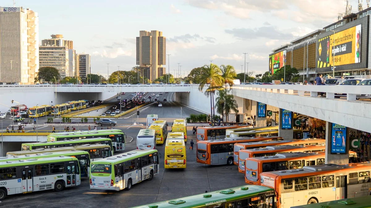 Transporte público do DF no 2º turno será gratuito e terá frota de dia útil