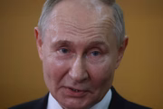 O presidente russo, Vladimir Putin, fala durante sua coletiva de imprensa após as negociações russo-vietnamitas, 20 de junho de 2024, em Moscou, Rússia. Vladimir Putin está em visita de dois dias ao Vietnã