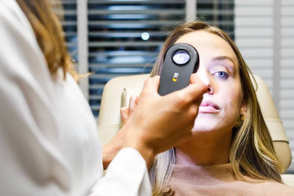Vídeo: saiba o que é e como tratar melasma, comum entre mulheres