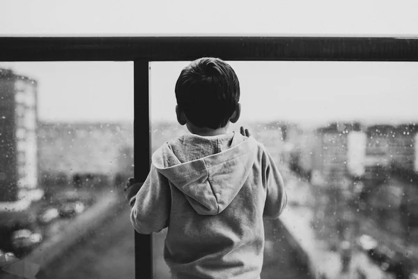 Ataques em creches: como conversar com crianças sobre o assunto?