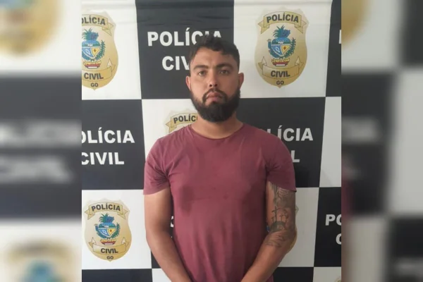 Stalker perseguia e ameaçava eleitoras do político adversário em Goiás