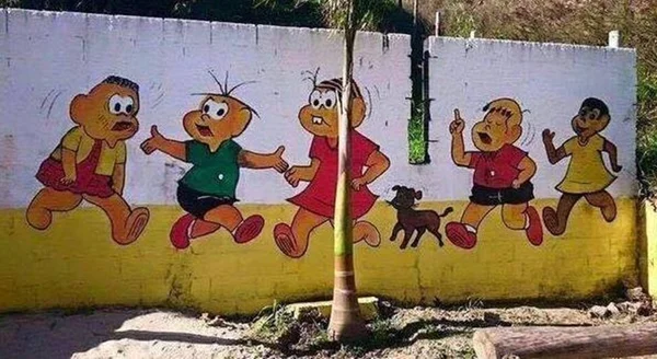 Perfil reúne desenhos bizarros da Turma da Mônica em muros de escolas