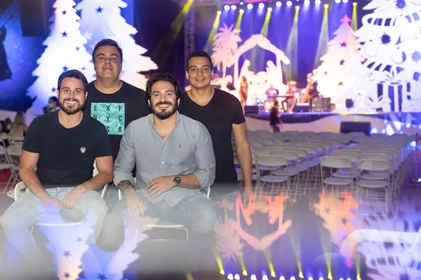 Evento marca abertura do Natal Funntástico no Pontão do Lago Sul