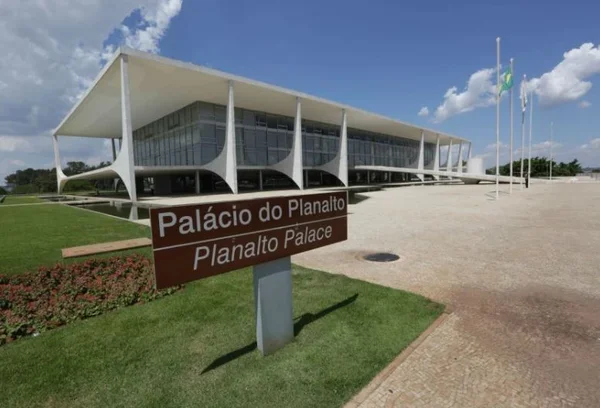 Presidência registra média de um caso de Covid a cada dois dias