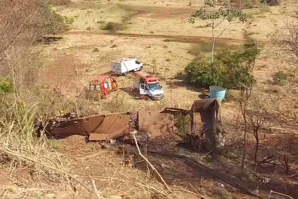 acidente em goiatuba, goiás, mata três pessoas da mesma família