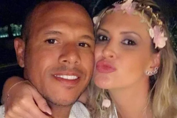 Ex de Luis Fabiano diz que amante está grávida de 7 meses: “Carma vem”