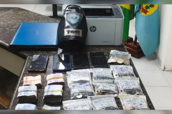 PF prende trio suspeito de fraude de R$ 1 milhão contra a Caixa