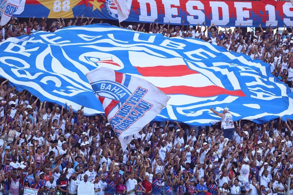 Imagem colorida da bandeira da Bahia - Metrópoles