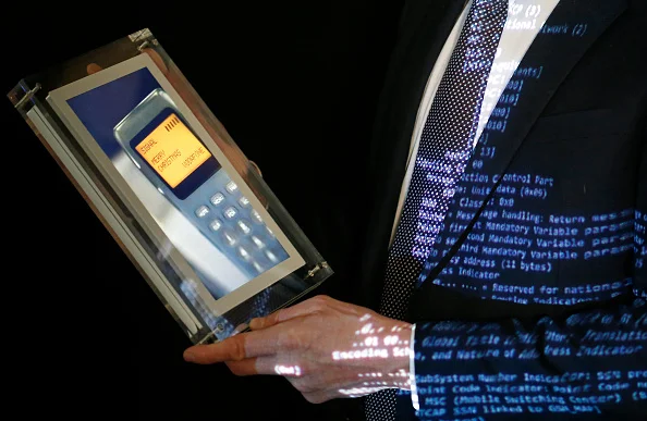 Primeira mensagem de texto foi vendida por cerca de R$ 700 mil em leilão