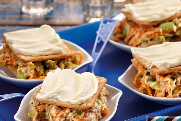 Aprenda receita fácil de pavê salgado de atum