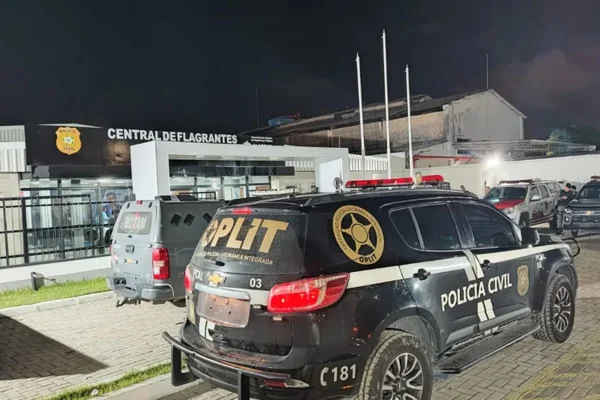 Imagem colorida das Central de Flagrantes Pernambuco - Metrópoles
