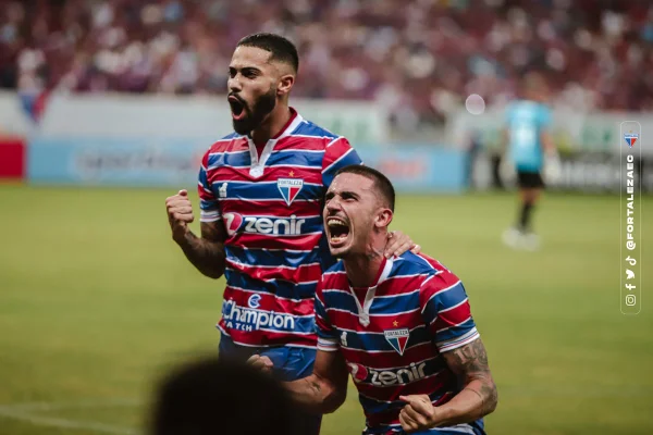 Fortaleza comemorando gol na Libertadores - Metrópoles