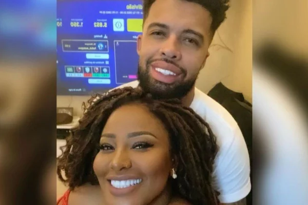 Foto colorida de Vanessa Jackson e Fabão Leme - Metrópoles