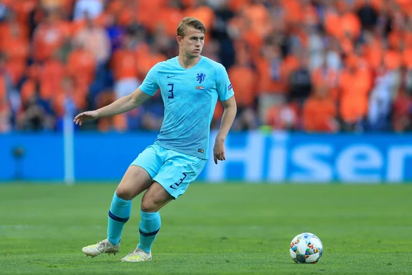 Na Juventus, De Ligt destaca tradição italiana de formar zagueiros
