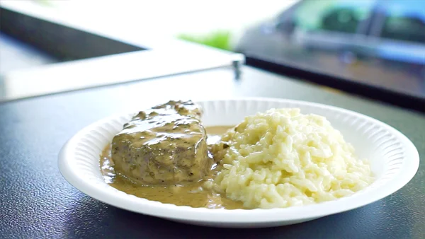 Receita num Instante: Ronaldo Vieira ensina a fazer uma das estrelas do Naked Barbecue