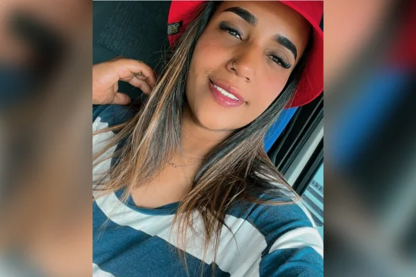 Estefane Cunha morreu em acidente na BR 262 em Minas