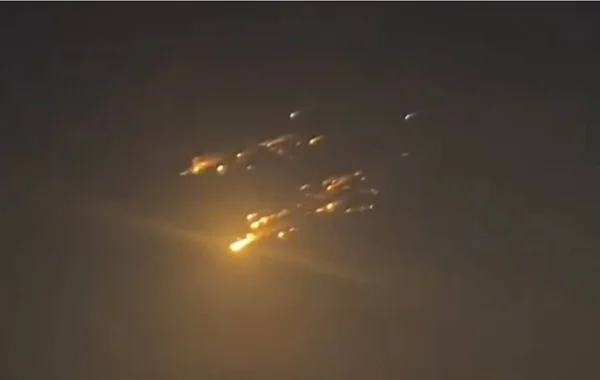 Vídeo: em nova falha, Starship explode e destroços suspendem voos