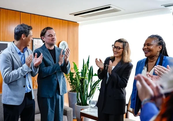 No Planalto, Lula, Janja e DiCaprio conversam sobre meio ambiente