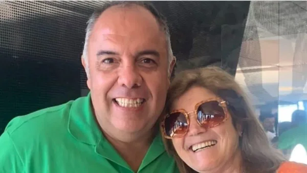 Marcos Braz posta foto com mãe de CR7: “Convencimento pela família”