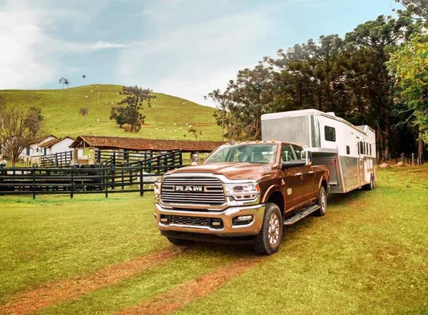 Conheça a Ram 2500 Rodeo, que carrega trailers de até 8 toneladas
