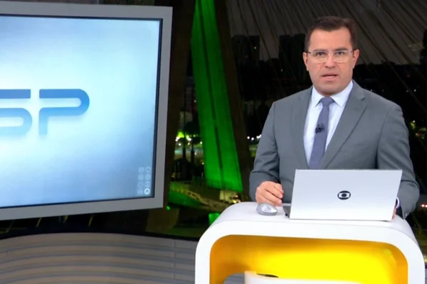 Rodrigo Bocardi rebate telespectador que perguntou se ele engordou