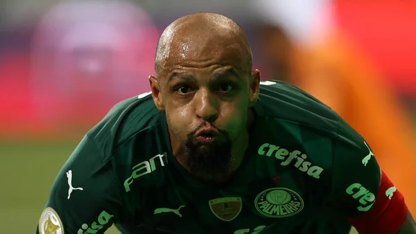 Felipe Melo dispara sobre Leila Pereira