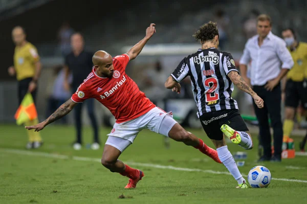 São Paulo confirma contratação do meia Patrick, 4º reforço para 2022
