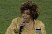 Alcione é detonada após performance do hino nacional em amistoso da Seleção Brasileira Alcione é detonada após performance do hino nacional em amistoso da Seleção Brasileira