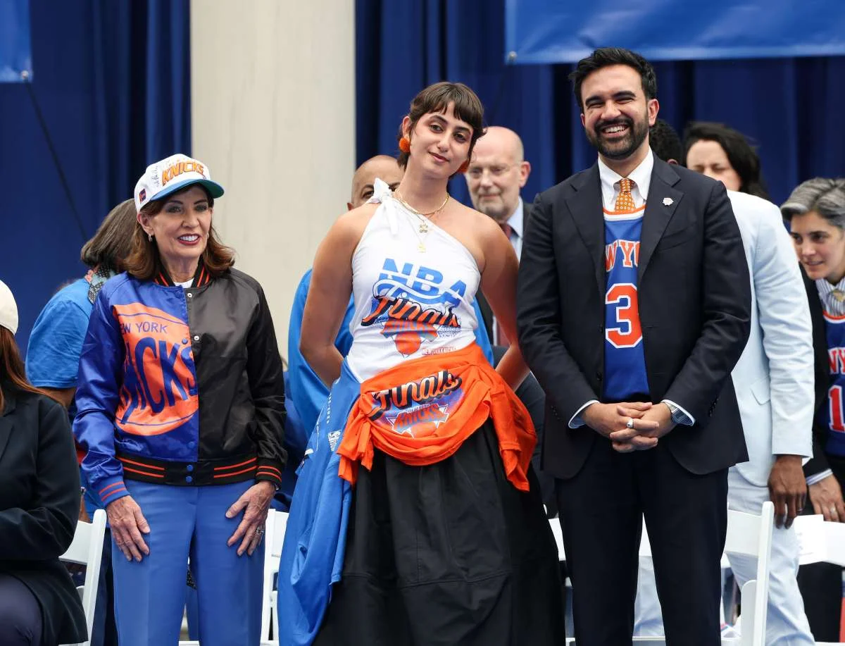 Prefeito de Nova York, Zohran Mamdani, e primeira-dama Rama Duwaji Prefeito de Nova York, Zohran Mamdani, e primeira-dama Rama Duwaji