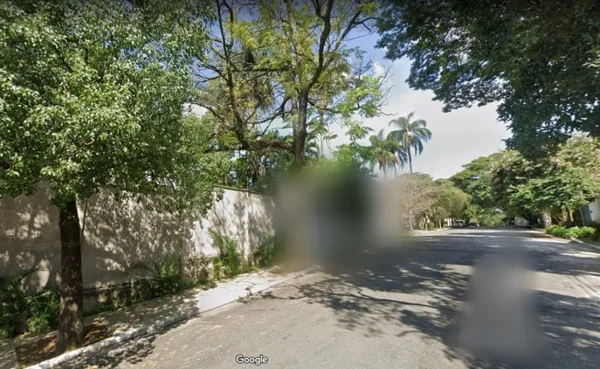 Por que a antiga casa dos Richthofen está “borrada” no Google Maps?
