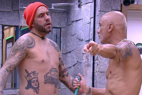 No BBB18, Caruso ironiza punição de Ayrton e brothers brigam