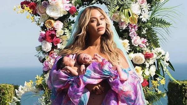Gêmeos de Beyoncé aparecem em foto rara num passeio de iate