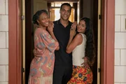 Ritinha (Mell Muzzillo), Inácia (Edvana Carvalho) e Zé Bento (Marcello Melo Jr) em Renascer Ritinha (Mell Muzzillo), Inácia (Edvana Carvalho) e Zé Bento (Marcello Melo Jr) em Renascer