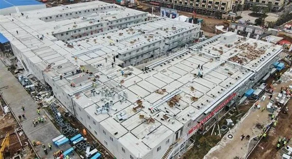 Coronavírus: China ergue hospital em 10 dias para tratar doentes
