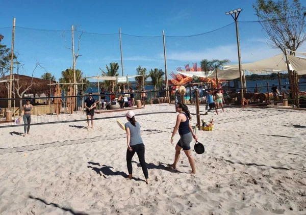 Beach Tennis é a nova atração e opção de lazer no festival Na Praia