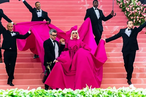 Curador do Museu Metropolitano de Arte adianta tema do Met Gala 2020