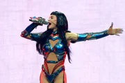Katy Perry durante a turnê Lifetimes